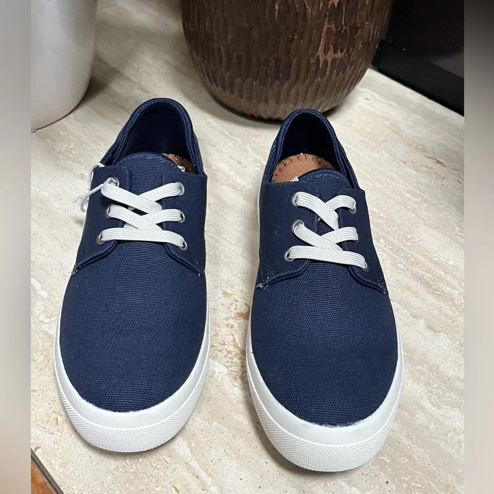 NWT Sun + Stone Men’s Kiva Core Lace Up Sneakers
